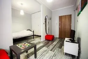 Old Town Apartments *